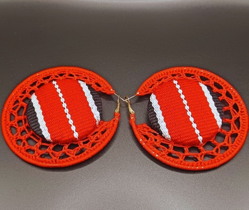 Boucle d'oreilles créole tricotée NOUN POWER